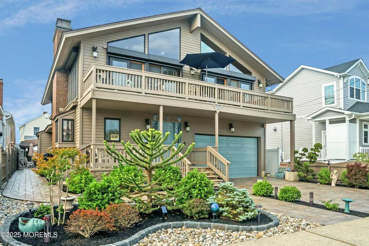 8 Ortley Ave - Photo 5 of 45