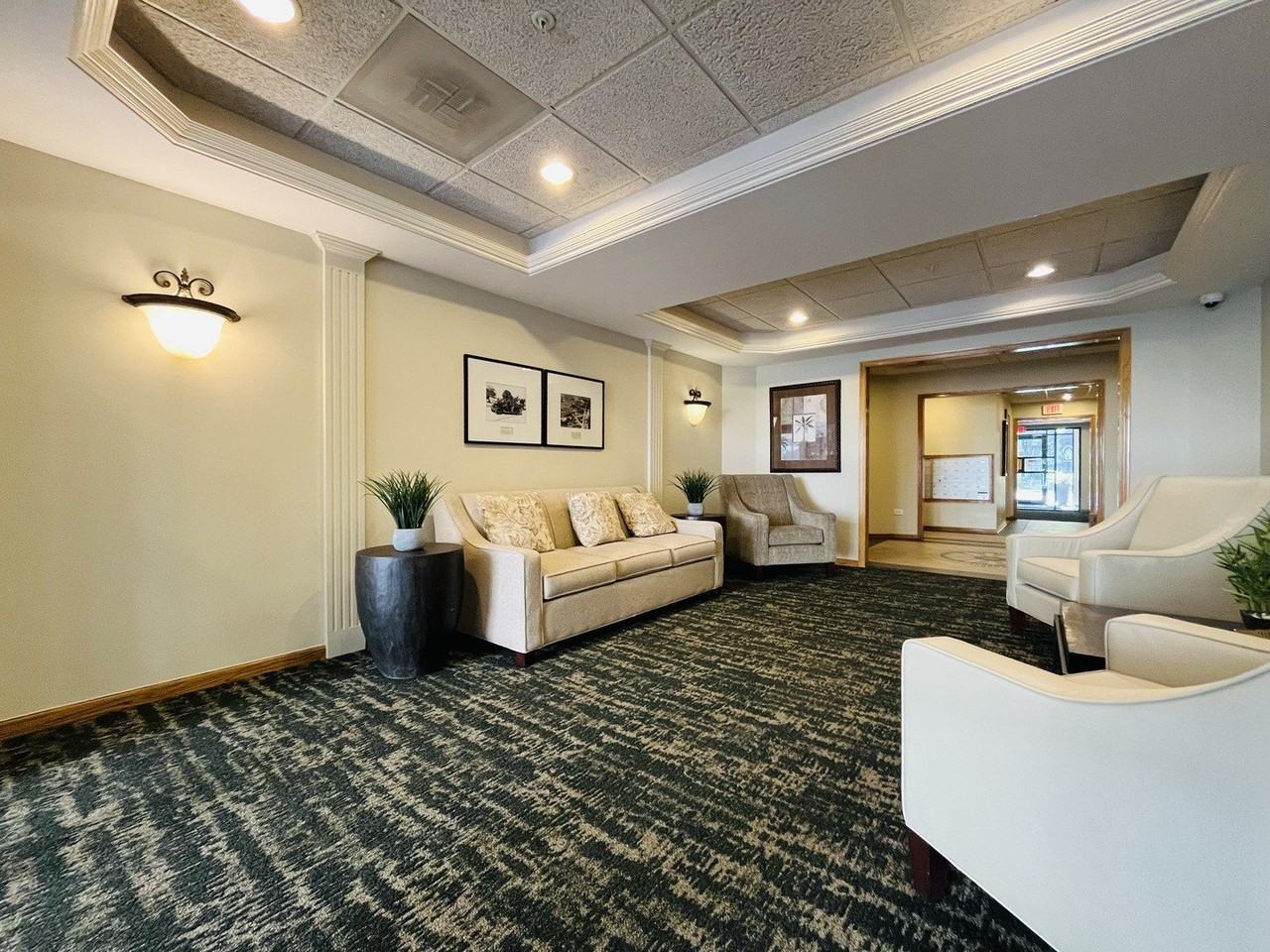 11 S Wille St Apt 401 #401 - Photo 2 of 30