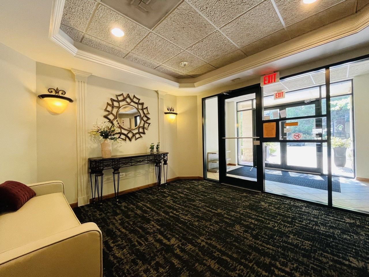 11 S Wille St Apt 401 #401 - Photo 3 of 30