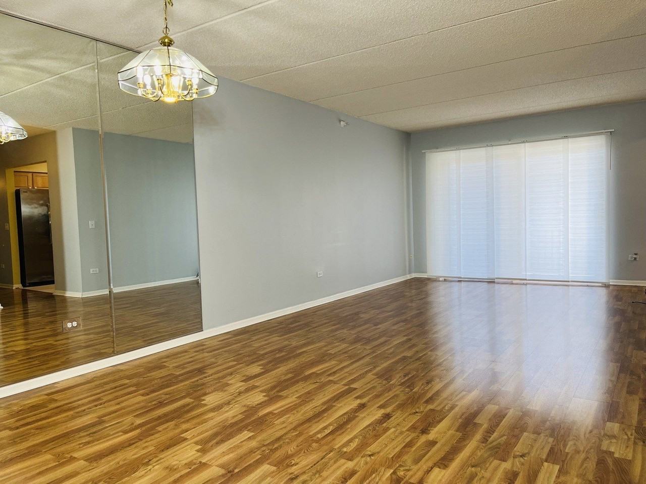 11 S Wille St Apt 401 #401 - Photo 4 of 30