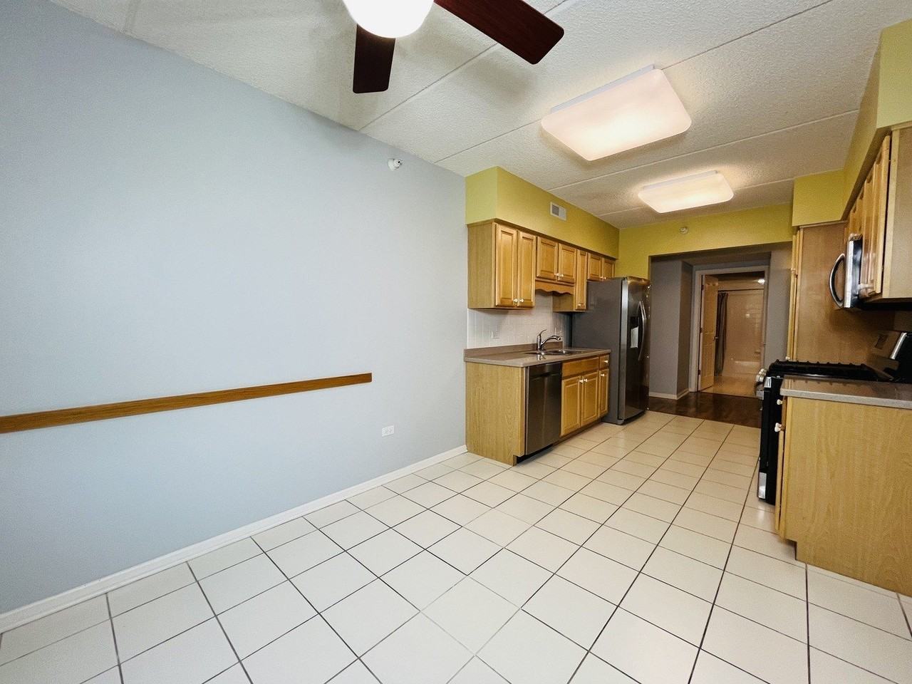 11 S Wille St Apt 401 #401 - Photo 7 of 30