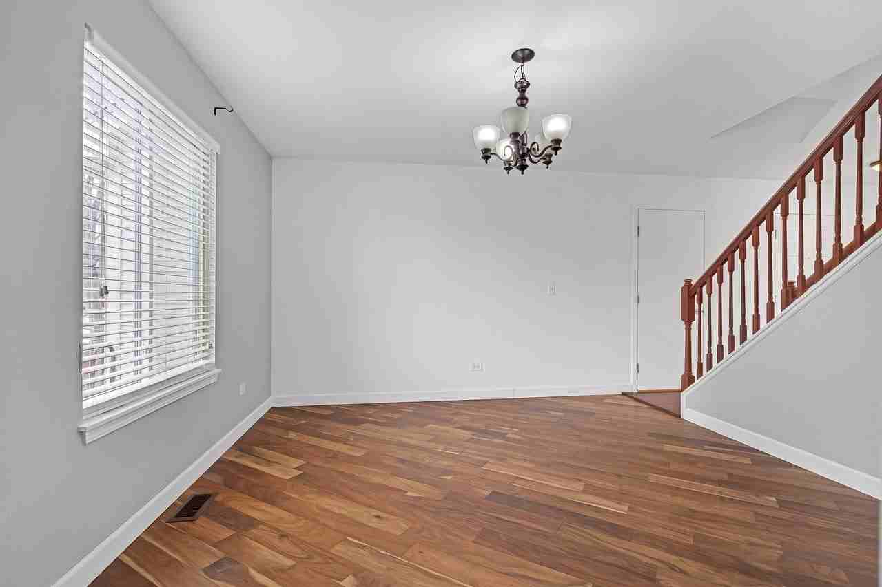 2786 Yosemite Dr - Photo 3 of 24