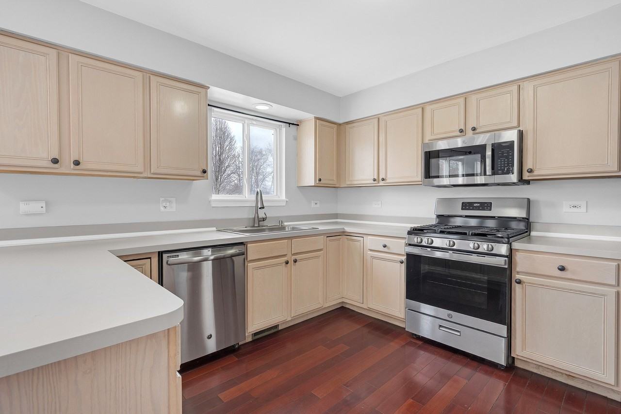 2786 Yosemite Dr - Photo 6 of 24