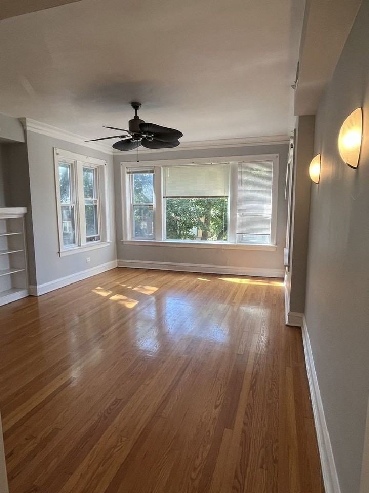 8019 S Vernon Ave Apt 2 #2 - Photo 4 of 13