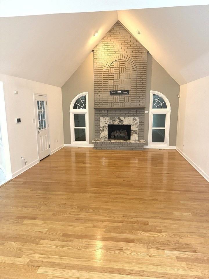 17312 Valley View Dr - Photo 3 of 27