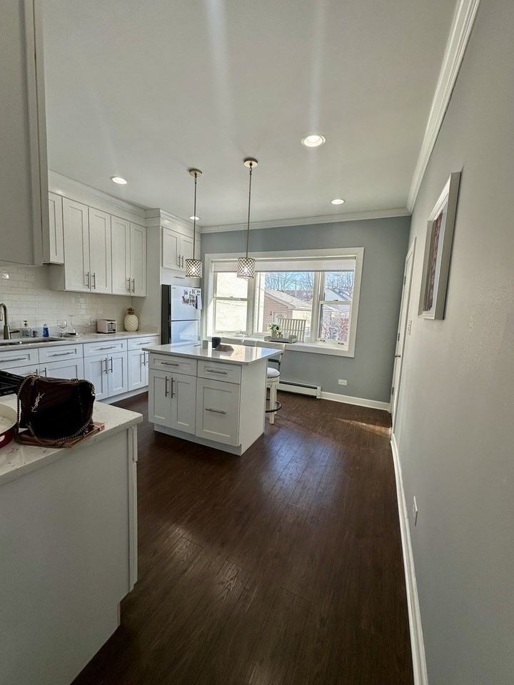 3619 S Rockwell St - Photo 6 of 11