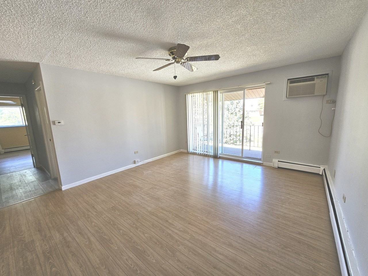 9870 Cordoba Ct Apt 2b #2B - Photo 3 of 11