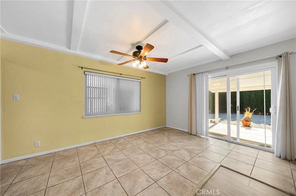 386 W 16th St - Photo 7 of 28