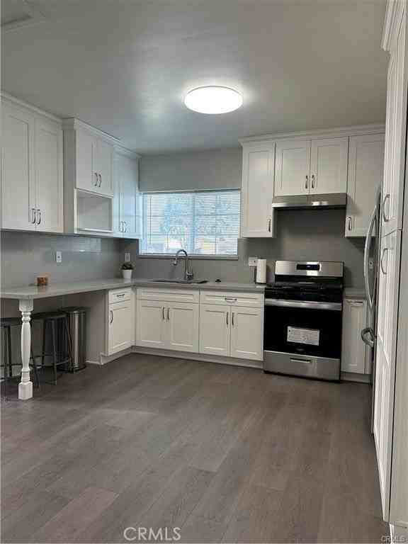 11715 Ryerson Ave - Photo 6 of 7