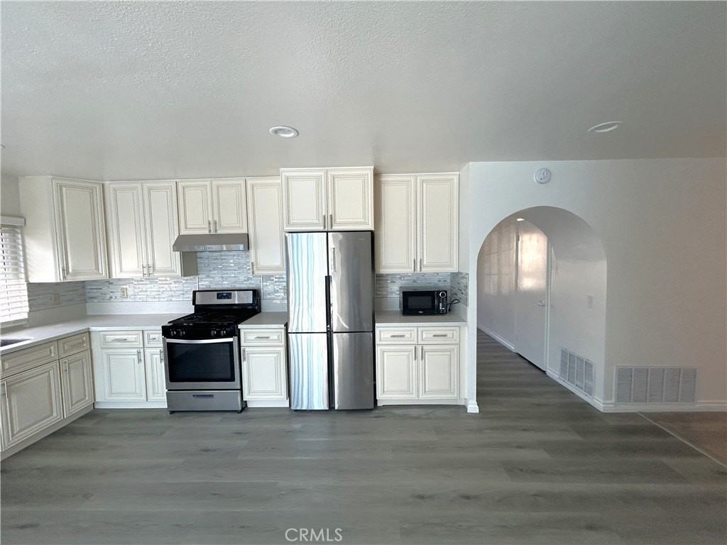 2622 E Marlena St - Photo 3 of 33