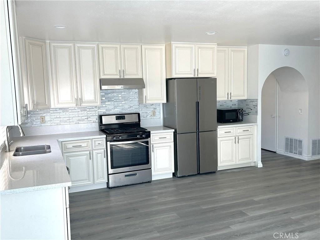 2622 E Marlena St - Photo 5 of 33