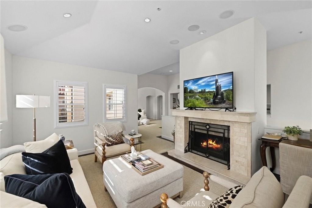 4 Firenze Ct - Photo 4 of 40