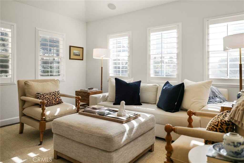 4 Firenze Ct - Photo 5 of 40