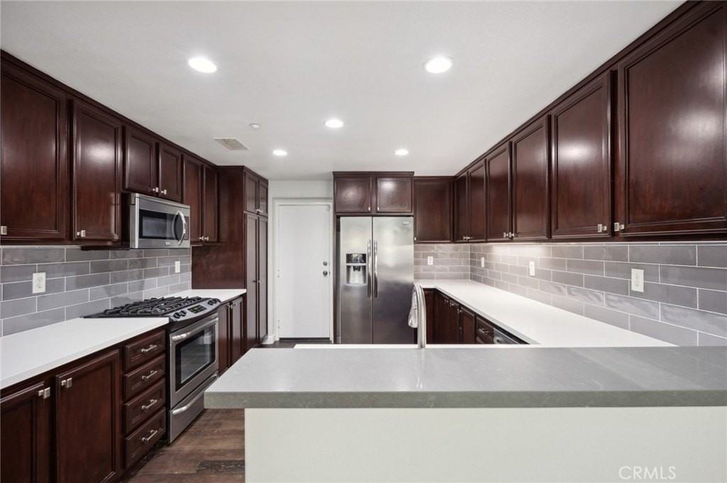 161 Roadrunner - Photo 7 of 24