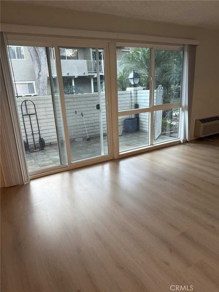 669 Via Mendoza #A - Photo 5 of 10