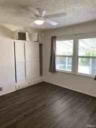 275 Margaret Ave - Photo 6 of 27