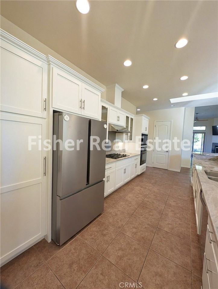 627 Avocet Way - Photo 7 of 31