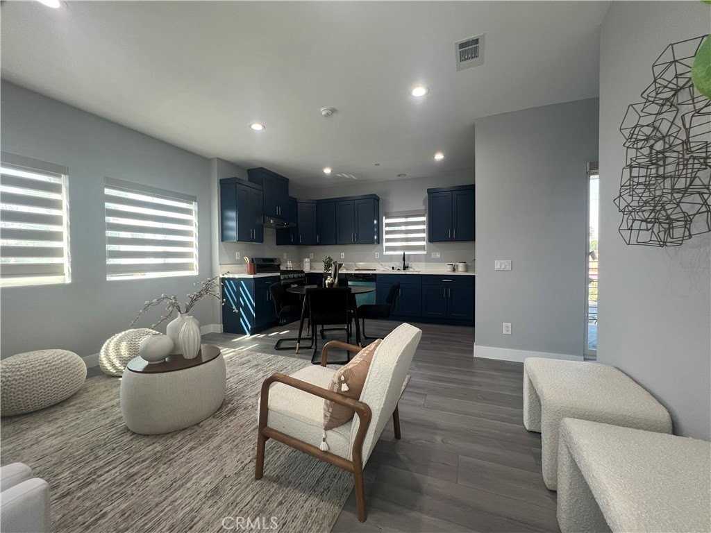 140 N Hewes St - Photo 6 of 14