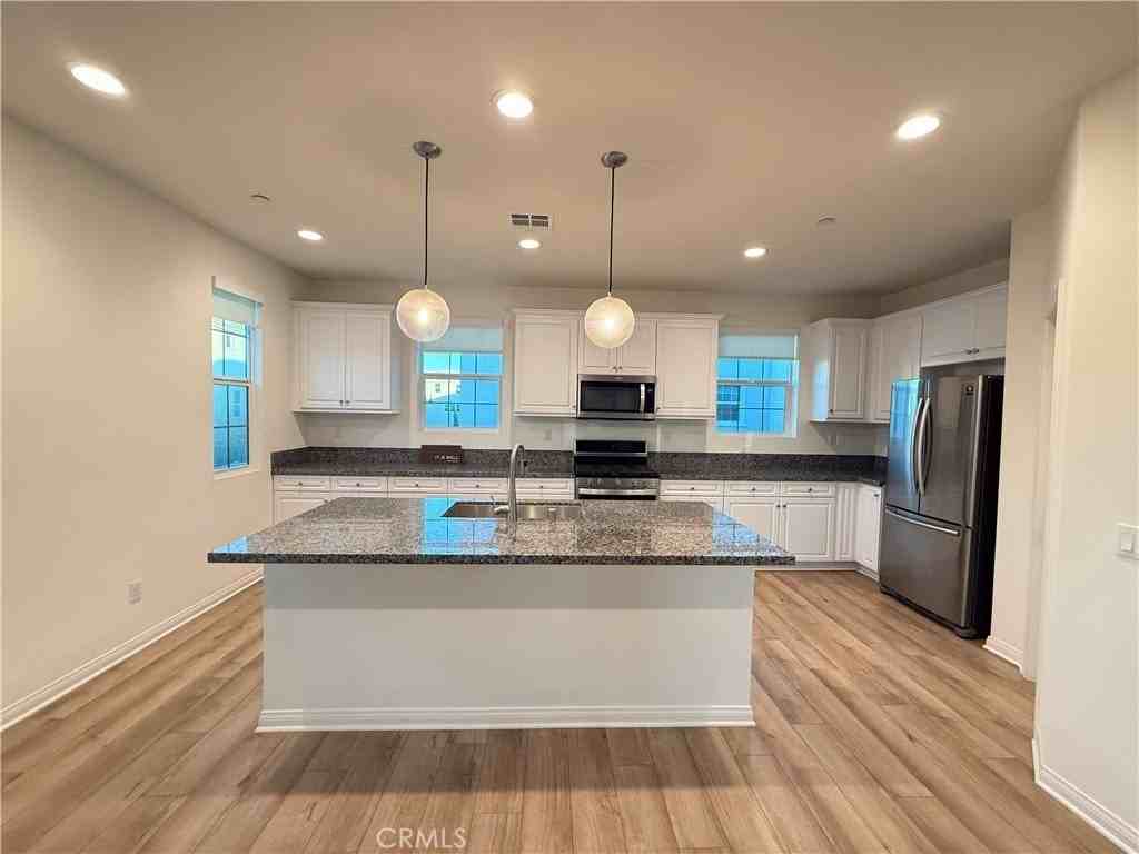 6958 Crimson Dr - Photo 5 of 31