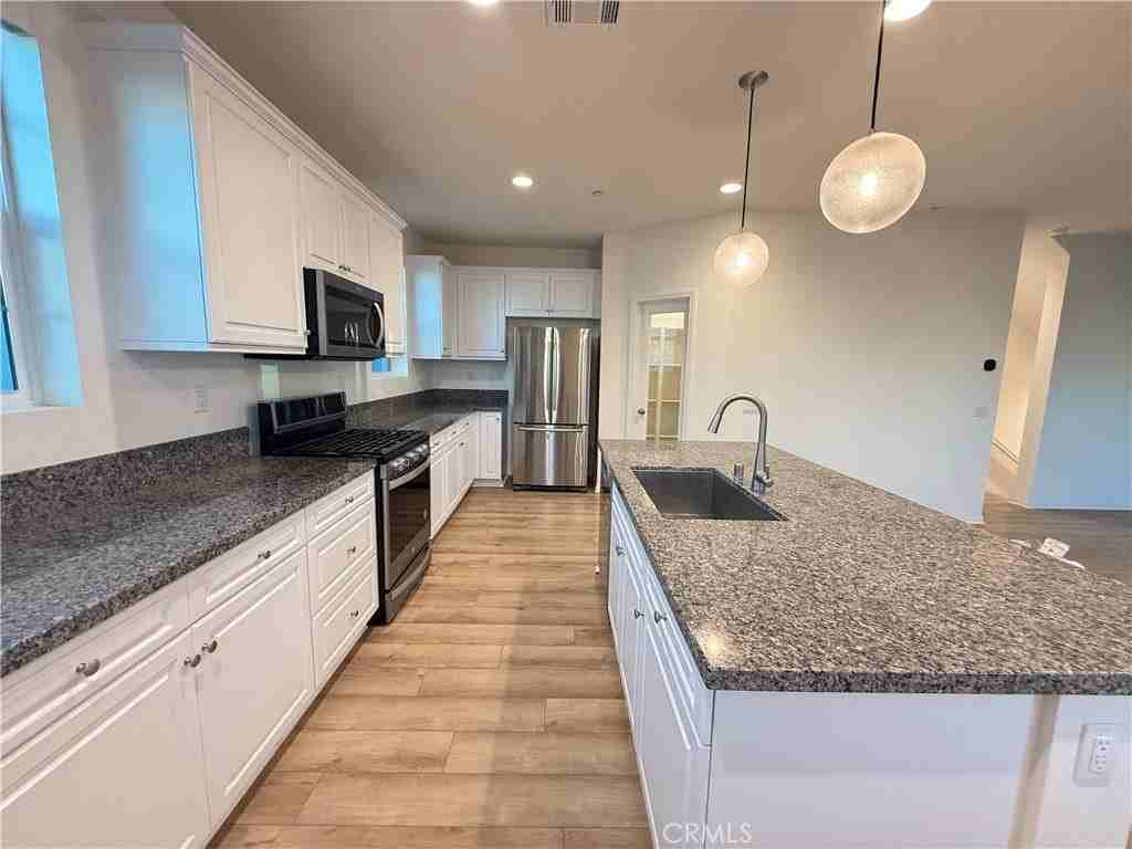 6958 Crimson Dr - Photo 6 of 31