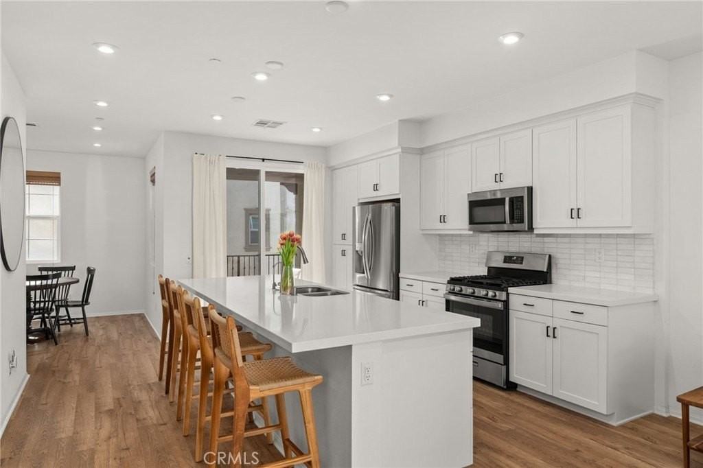 8162 Spirit St - Photo 5 of 24