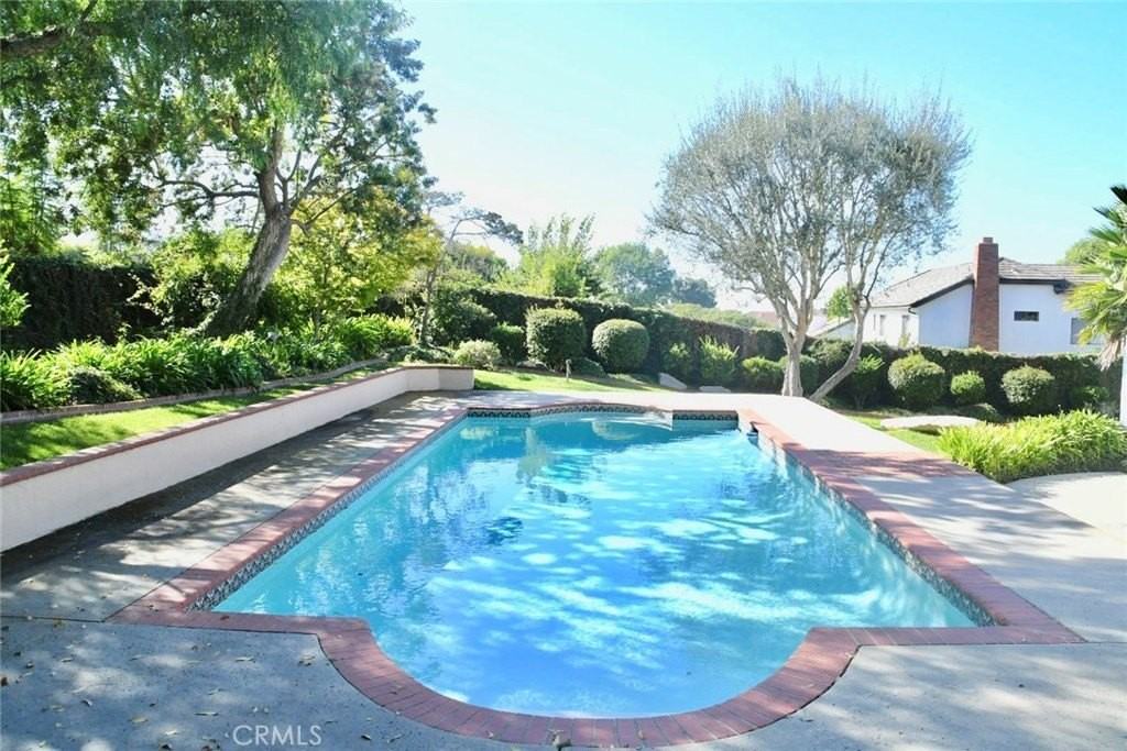 12 Country Meadow Rd - Photo 3 of 21