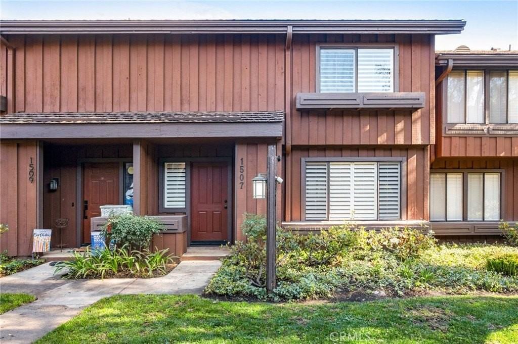 1507 Dalmatia Dr - Photo 2 of 44