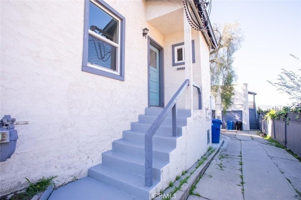 343 N Occidental Blvd #A - Photo 3 of 23