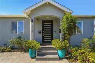 6017 Encino Ave - Photo 1 of 1