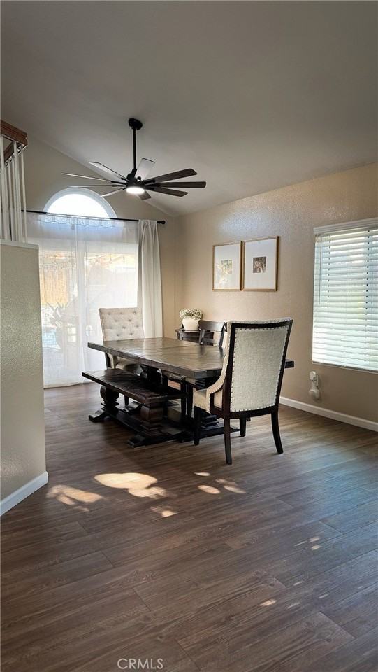 29780 Dawncrest Cir - Photo 4 of 29