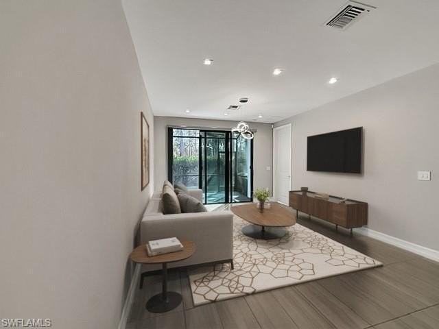 7324 Rockefeller Dr - Photo 5 of 25