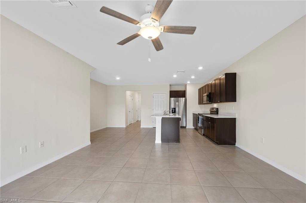 15484 Wildflower Cir - Photo 4 of 28