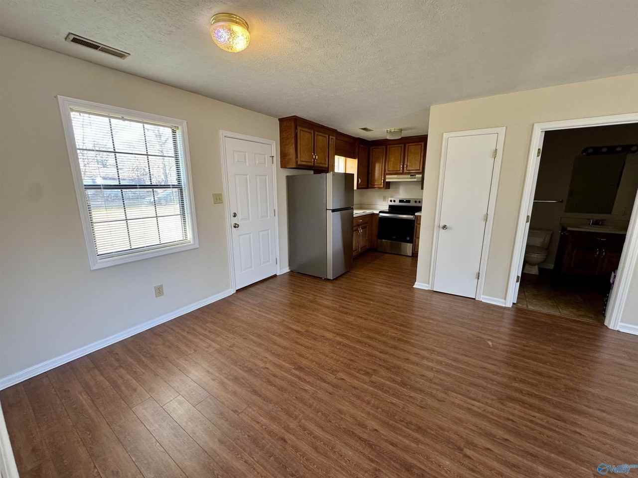 508 E Mcclellan St #B - Photo 4 of 11