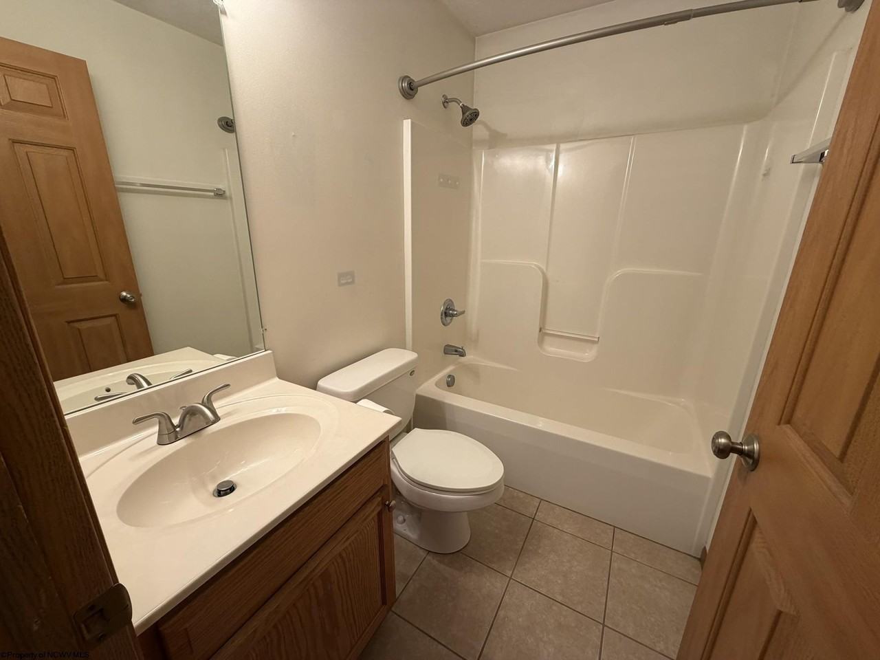 424 Creekside Dr - Photo 7 of 10