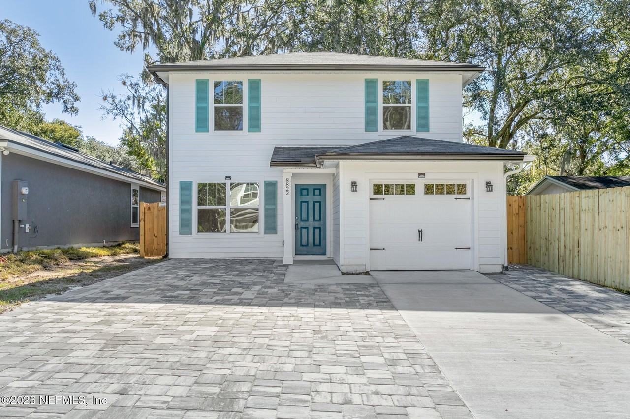 8822 Eaton Ave - Photo 5 of 47