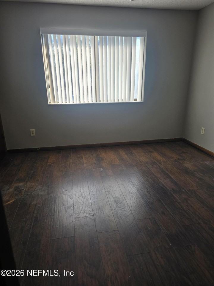 4303 Windergate Dr - Photo 5 of 15