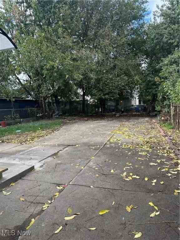 3636 E 55th St - Photo 5 of 43