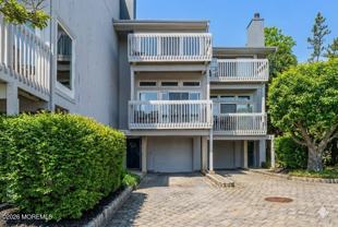 23 East Manor Sq Square - Photo 1 of 1