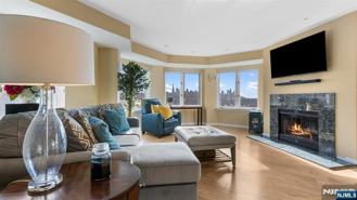 605 Thornton Ct - Photo 1 of 1