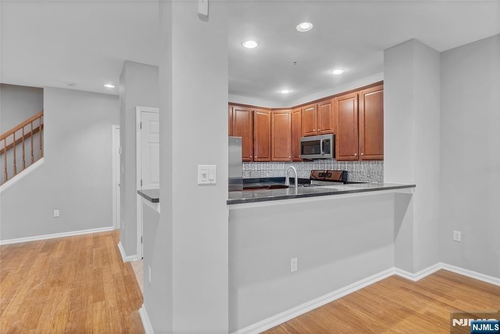 40 Lydia Dr - Photo 7 of 45