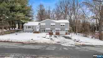 231 Hudson Ave - Photo 1 of 1