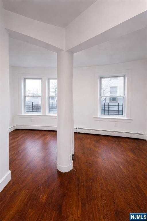 284 Verona Ave - Photo 4 of 6