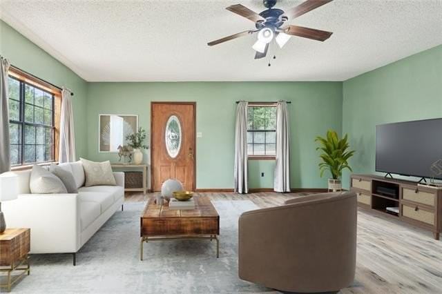 1020 Avenue H - Photo 4 of 20