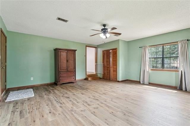 1020 Avenue H - Photo 5 of 20