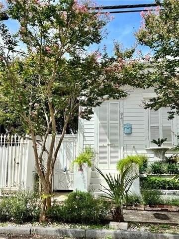 941 Thalia St - Photo 2 of 23