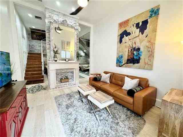 941 Thalia St - Photo 5 of 23