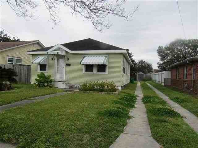 605 Bellanger St - Photo 2 of 21