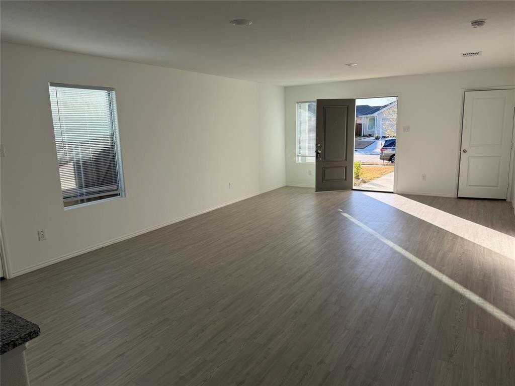 9012 Red Fox Trl - Photo 7 of 35