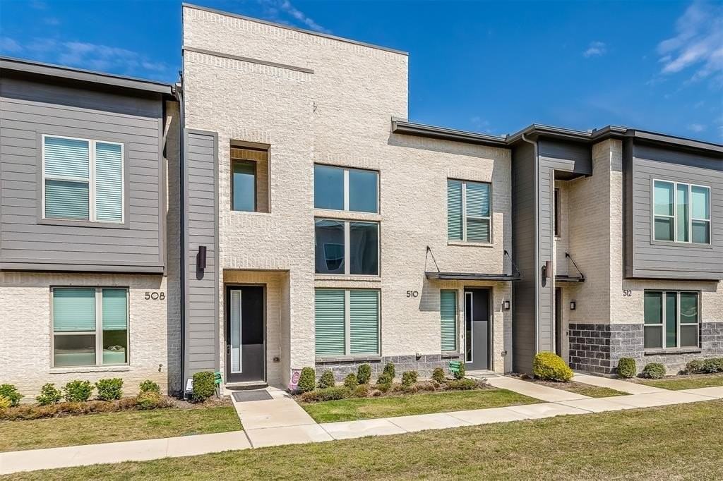 510 Carmack Dr - Photo 2 of 20