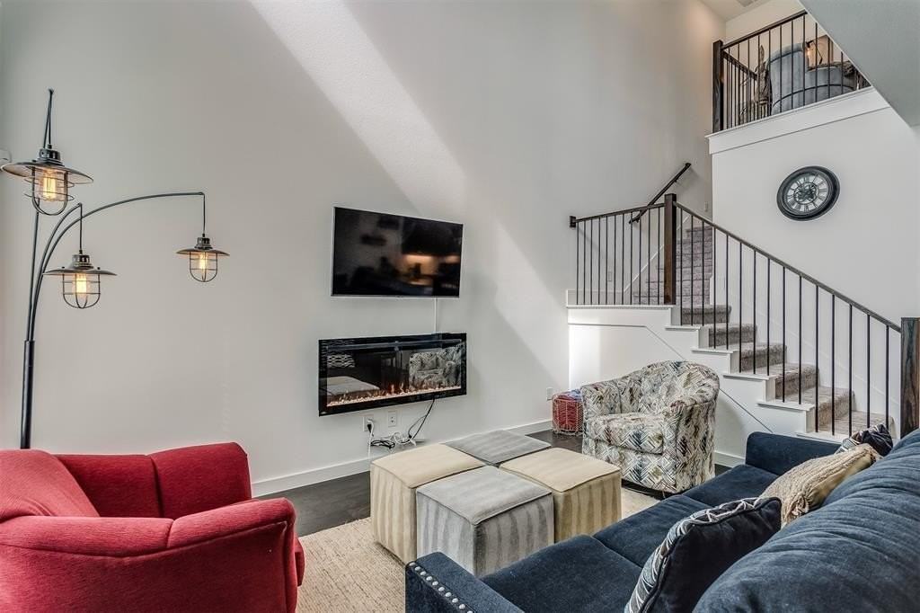 510 Carmack Dr - Photo 3 of 20